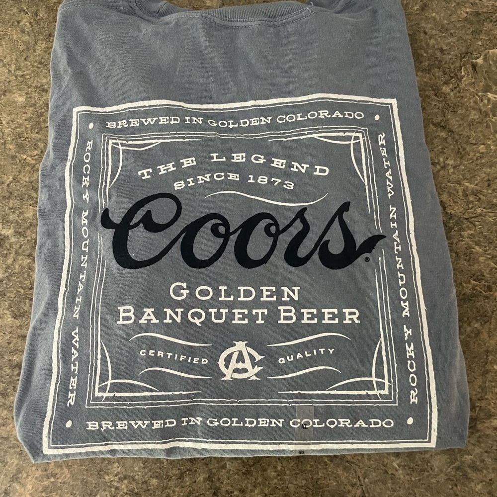 Buckle Coors Beer Graphic Tee XL NWT